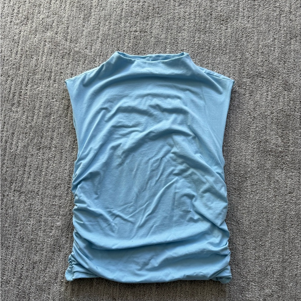 Women's Sleeveless Ruched Mock-neck Top